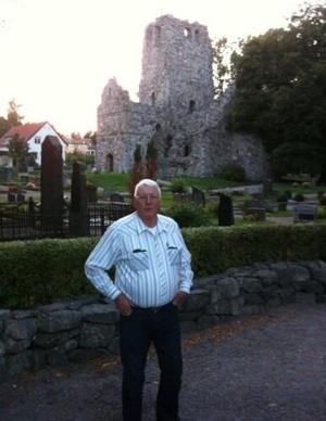 Charles Edward Ray, Beloved Family Man, Passes Away at 85