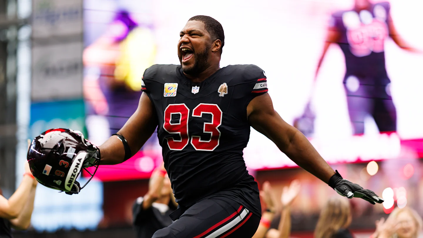 Chiefs Eye Trade for Calais Campbell as Deadline Approaches