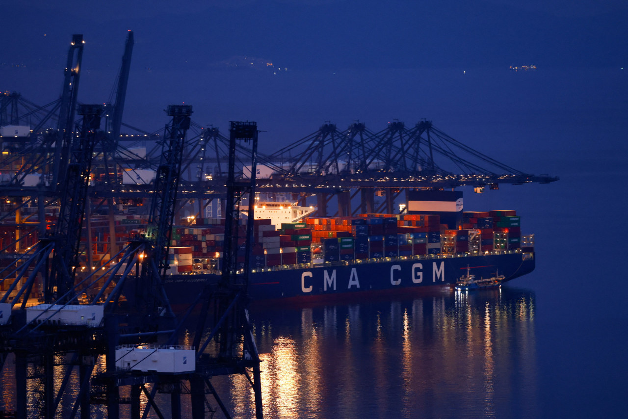 China Introduces Special Port Fees for U.S. Vessels