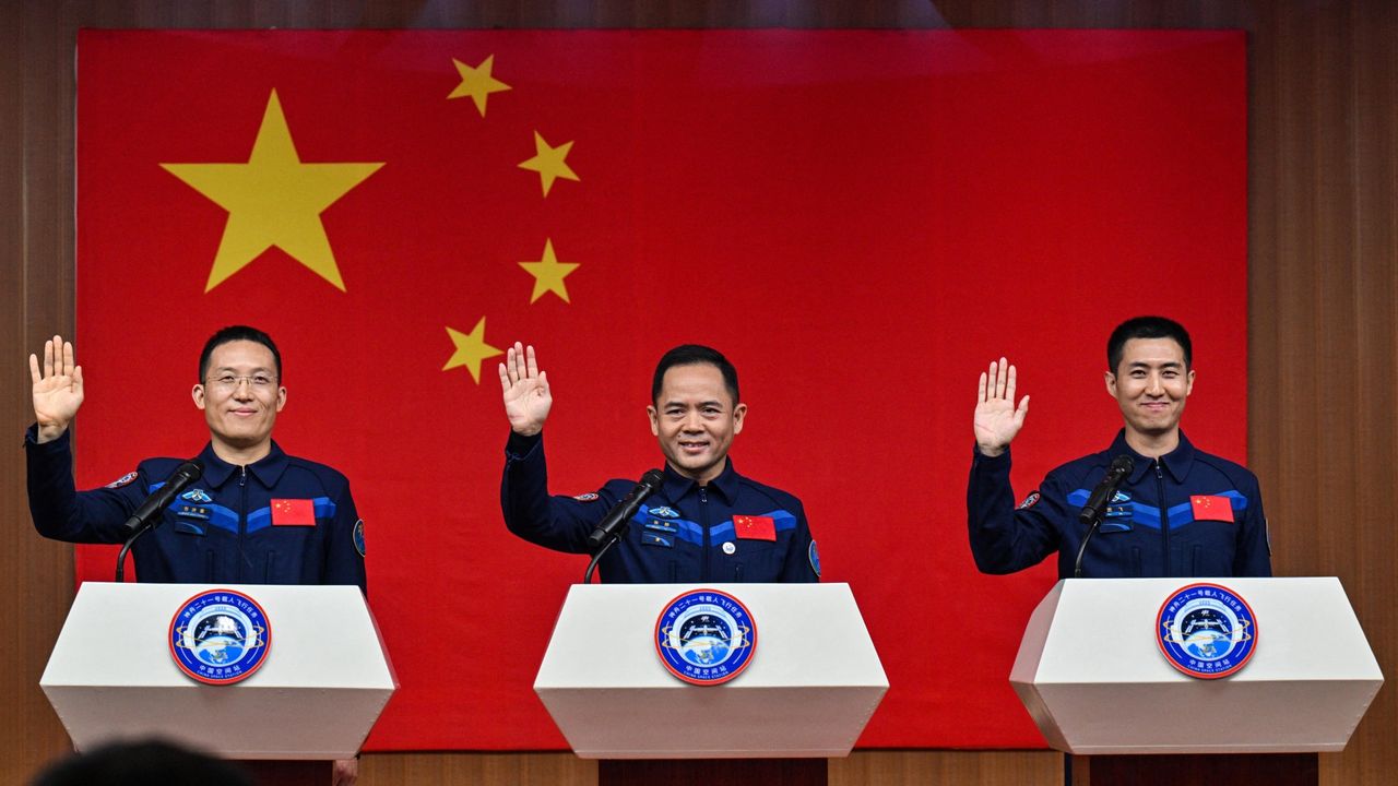 China Names Astronauts for Shenzhou 21 Mission to Tiangong Station