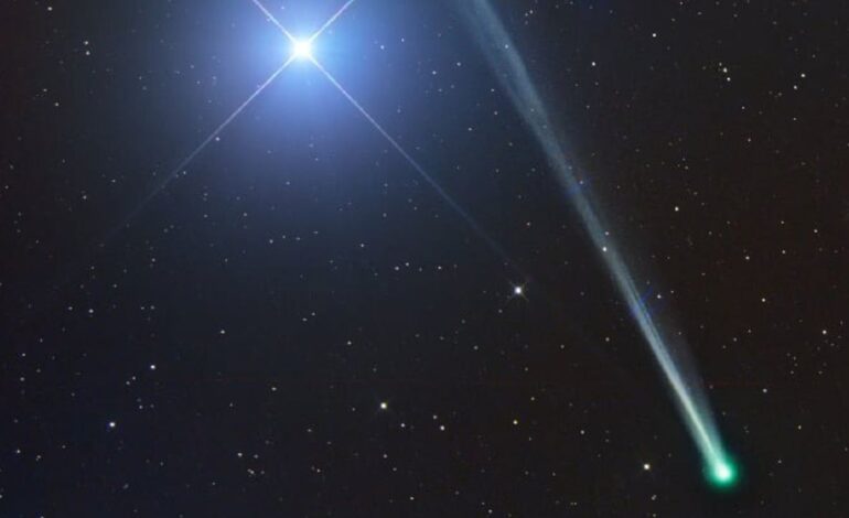 Comet C/2025 R2 (SWAN) Set to Dazzle October Sky