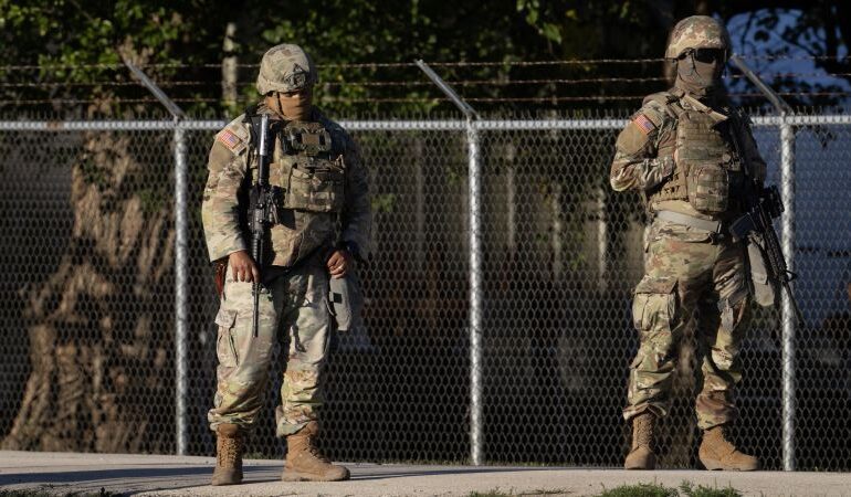 Court Rules Illinois National Guard Troops Remain Federalized