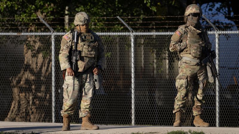 Court Rules Illinois National Guard Troops Remain Federalized