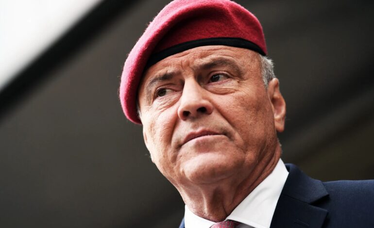 Curtis Sliwa Urged to Withdraw From Mayor Race to Stop Mamdani