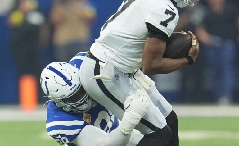 Geno Smith Struggles as Raiders Suffer 40-6 Rout Against Colts