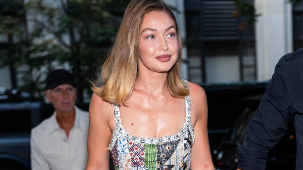 Gigi Hadid Stuns in Viral Dress, Fans React with 445K Likes