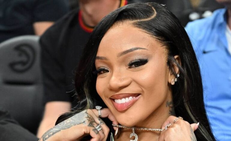 GloRilla’s Memorable Slip at NBA Game Sparks Social Media Frenzy