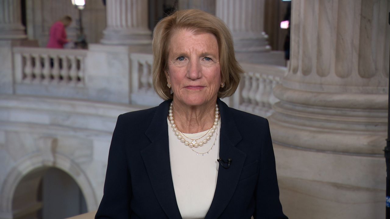 GOP Senators Resist Abolishing Filibuster Amid Shutdown Crisis