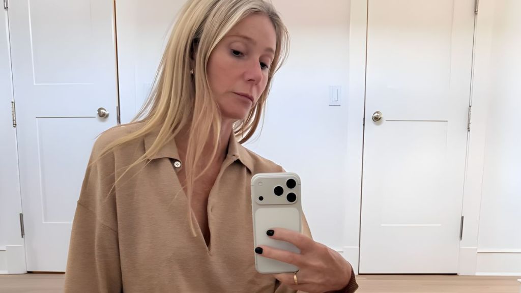 Gwyneth Paltrow’s Stunning Mini-Shorts Selfie Takes Instagram by Storm