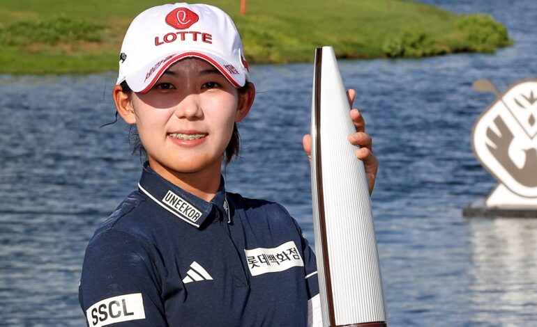 Hwang Claims First LPGA Title at LOTTE Championship, Korda Falls Short