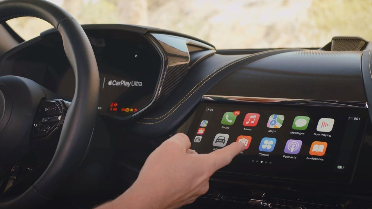 iOS 26 Enhances CarPlay with Customizable Widgets for Drivers