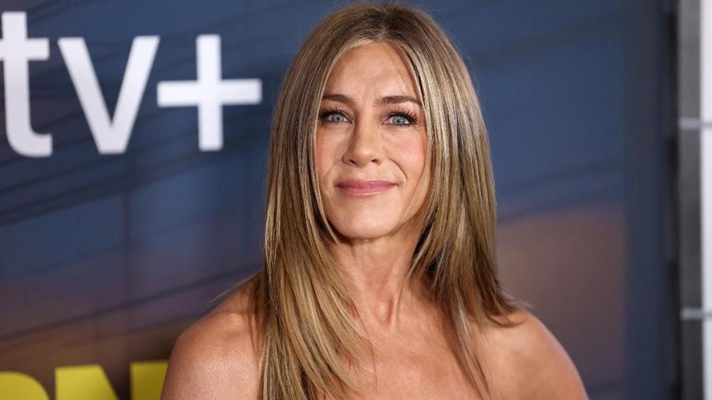 Jennifer Aniston Speaks Out Against Hurtful Motherhood Myths