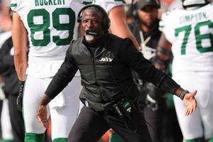 Jets Celebrate First Win, Eye Trade Deadline with Urgency