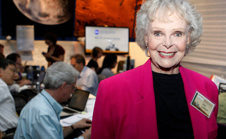 June Lockhart, Beloved TV Mom from ‘Lassie,’ Dies at 100