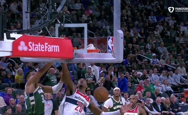 Khris Middleton Receives Heartwarming Reception in Milwaukee Return