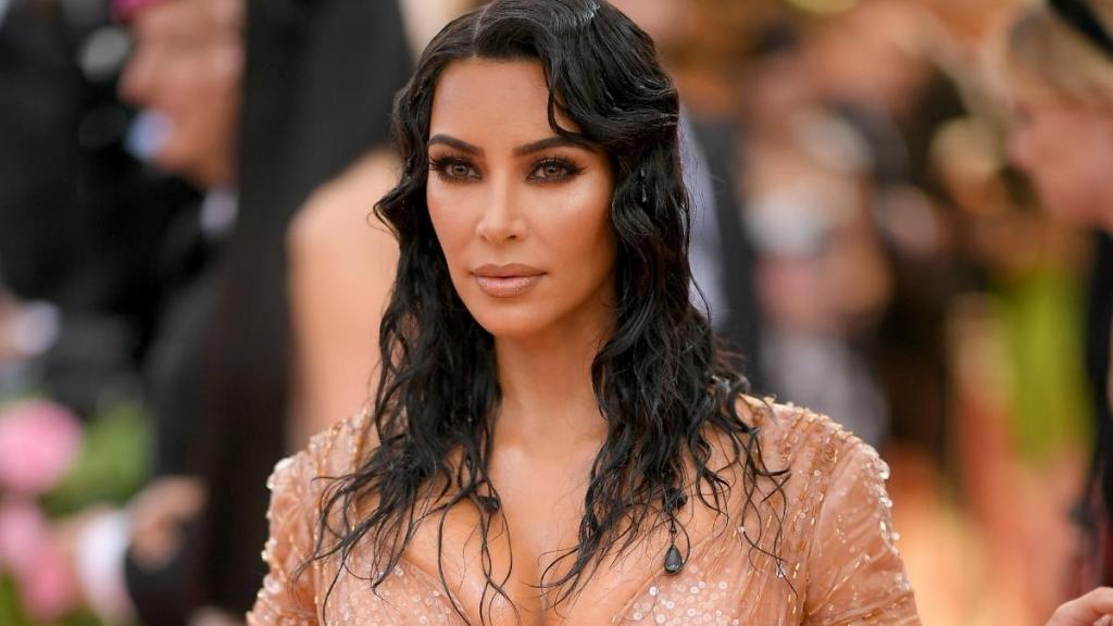 Kim Kardashian Stuns in Monochrome Nude Look at London Premiere