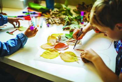 Kingsport Library Offers Autumn Crafternoon and Diverse Programs