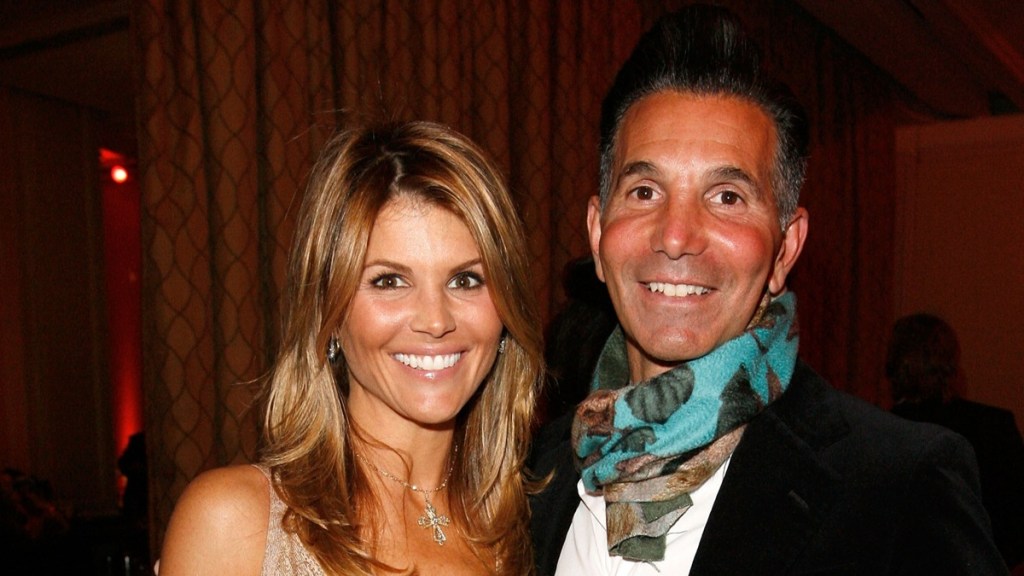 Lori Loughlin and Mossimo Giannulli Split After 28 Years Together