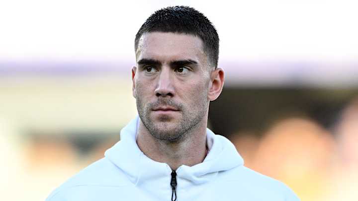 Manchester United Eye Dušan Vlahović as Forward Solution