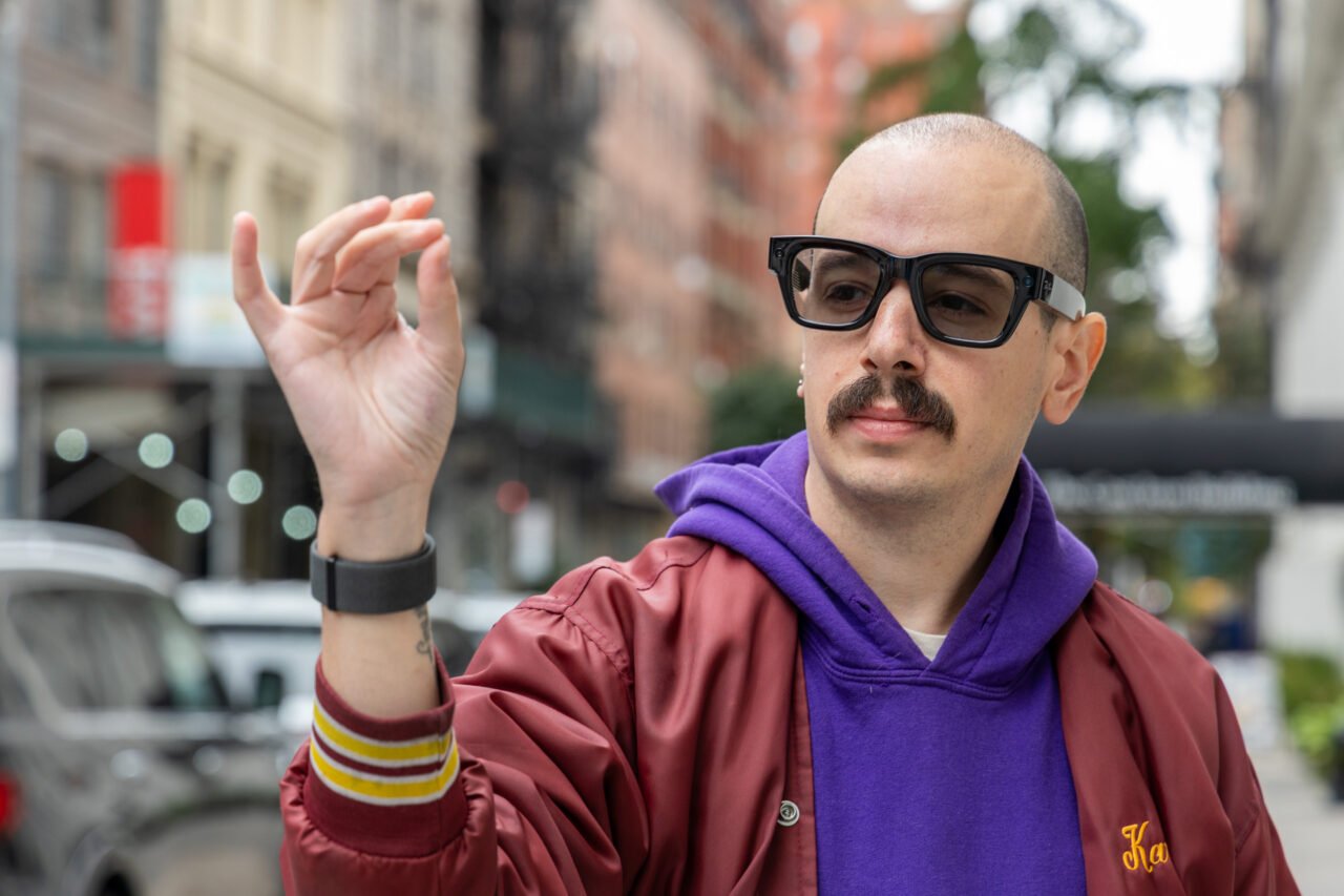 Meta Launches $800 Ray-Ban Display: A New Era of Smart Glasses