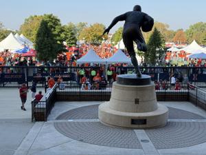 Ohio State Dominates Illinois 13-0 as Buckeyes Extend Lead