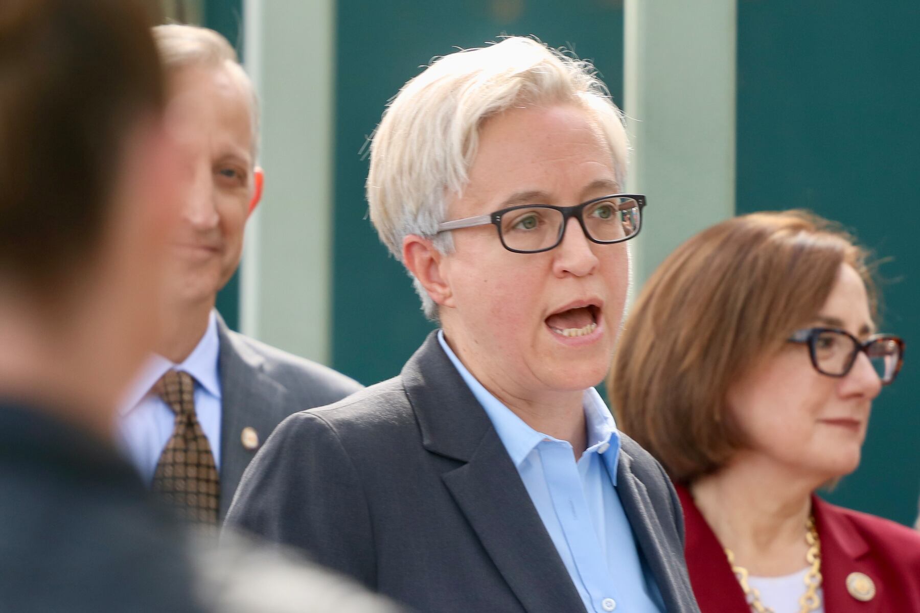 Oregon Governor Warns Trump Troop Deployment May Cost $10M