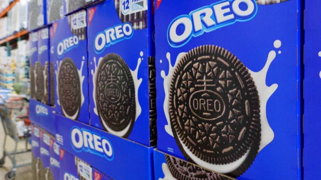 Oreo Unveils Limited-Edition Thanksgiving Tin with Bold Flavors