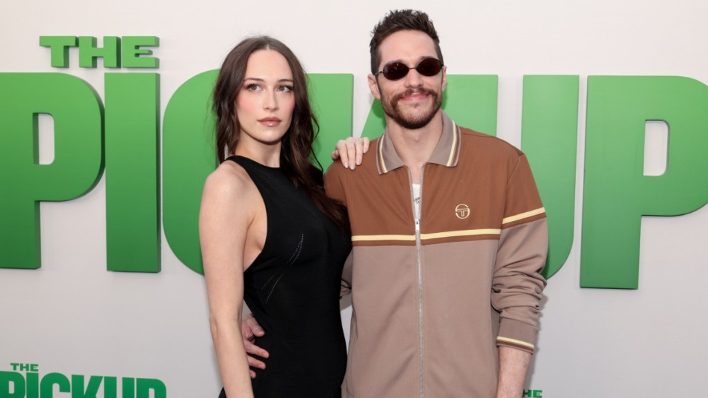 Pete Davidson’s Girlfriend Elsie Hewitt Opens Up on Fertility Struggles