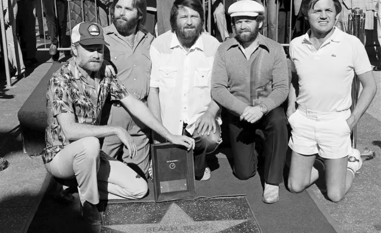 Rock Legend Mike Love Breaks Down Mid-Concert Remembering Brian Wilson