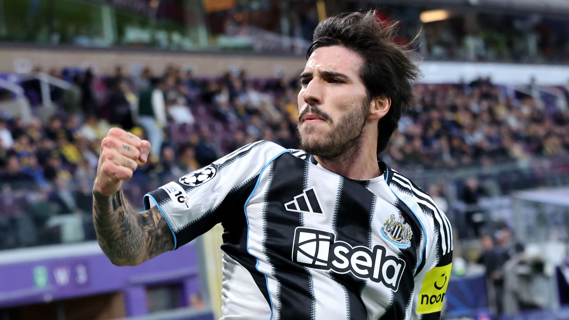 Sandro Tonali Signs Contract Extension with Newcastle Until 2029