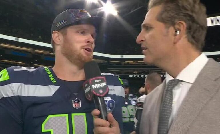 Seahawks Defeat Texans 27-19, Forge Three-Way Tie in NFC West