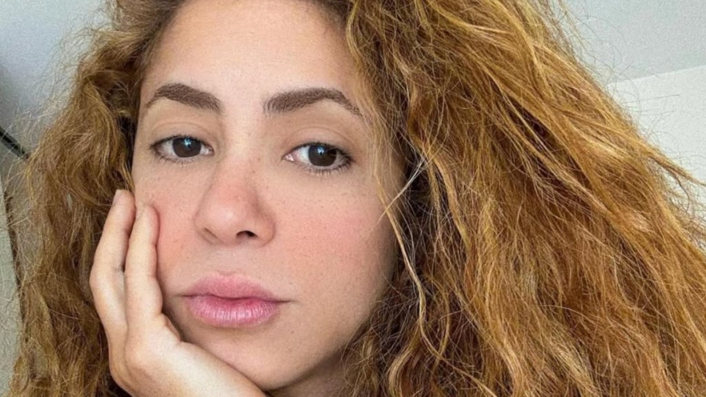 Shakira Sizzles in Satin Slip Dress, Fans Call Her ‘Hot’ NOW