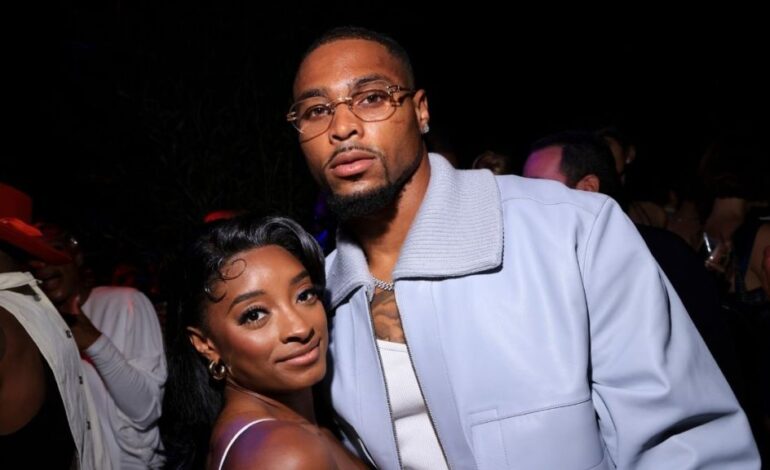 Simone Biles & Jonathan Owens’ Viral PDA Sparks Mixed Reactions