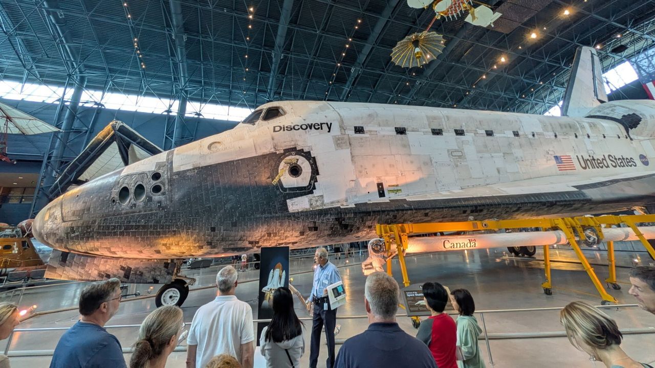 Smithsonian Faces Dilemma Over Space Shuttle Discovery’s Future