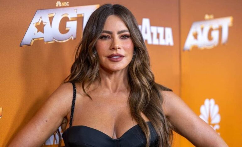 Sofia Vergara Stuns in Daring Black Swimsuit, Fans Go Wild