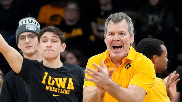Top Recruit Paul Kenny Set for Official Visit to Iowa Hawkeyes