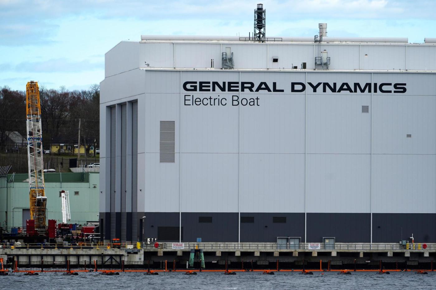 Trump Affirms AUKUS Submarine Deal, Boosting Jobs and Industry