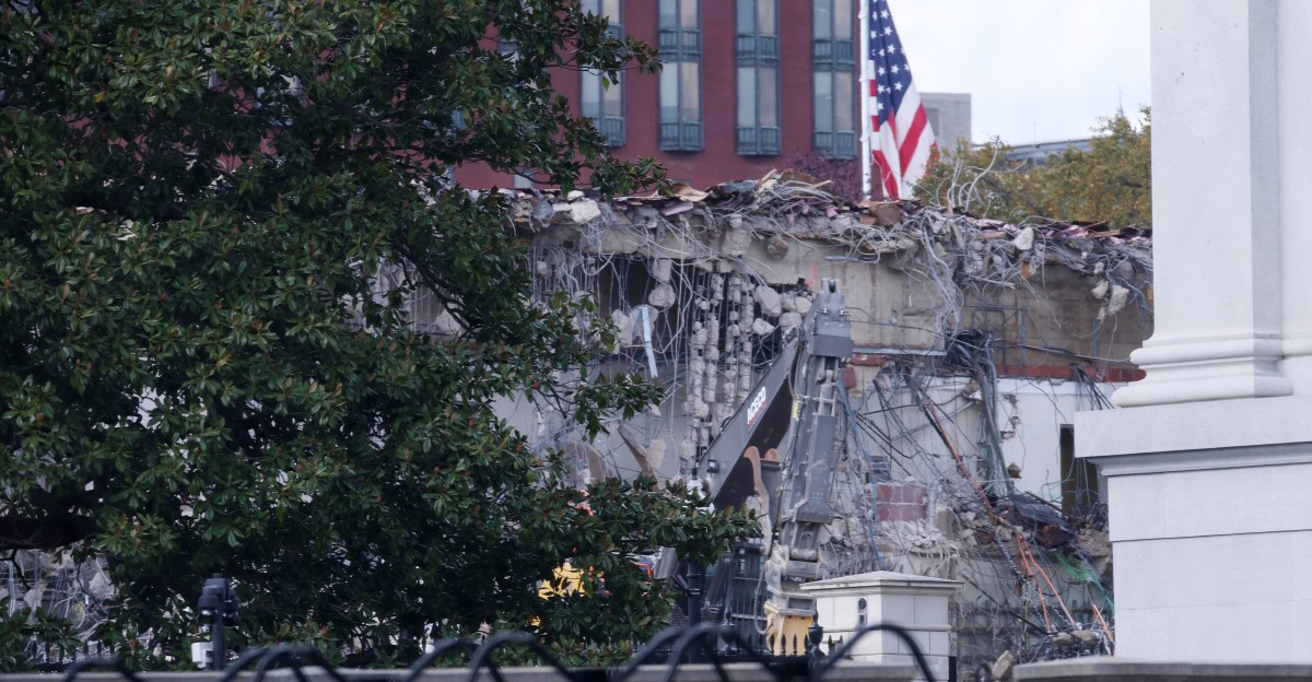 Trump Demolishes East Wing of White House, Urgent Controversy Grows