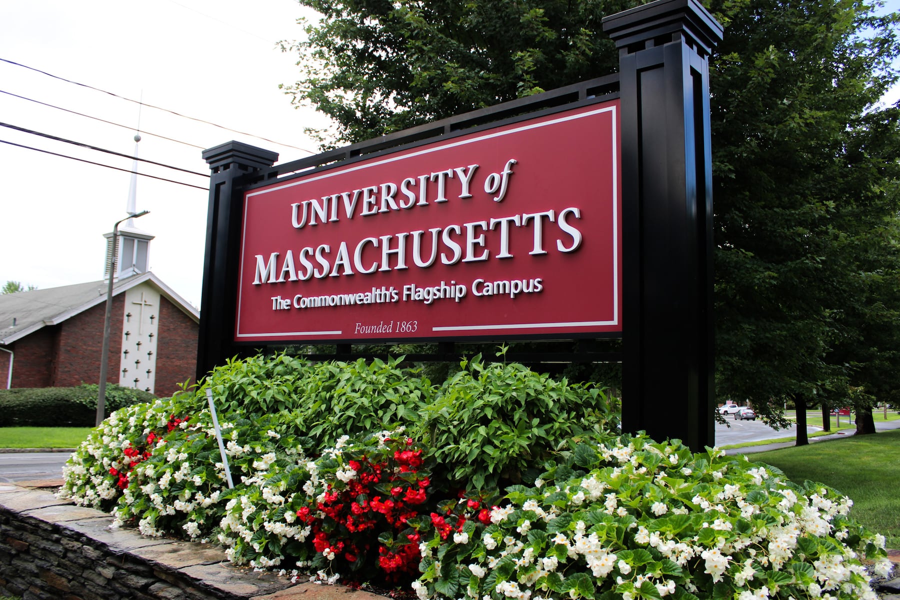 UMass Amherst Researchers Uncover New Mineral on Mars
