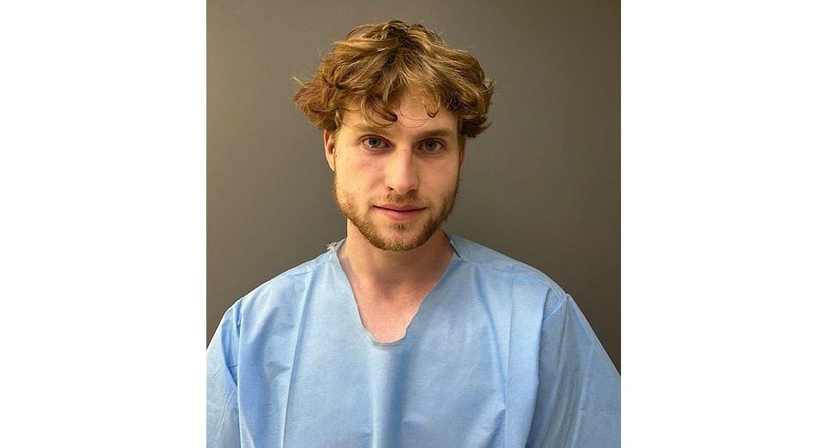 Urgent: 21-Year-Old Charged with Attempted Murder of Police Officers