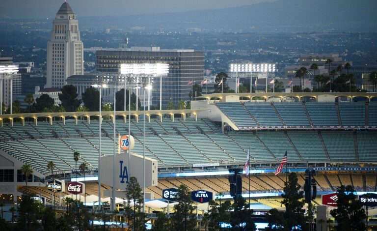 Urgent Alert: Phony AI Content Exploits Baseball Playoffs