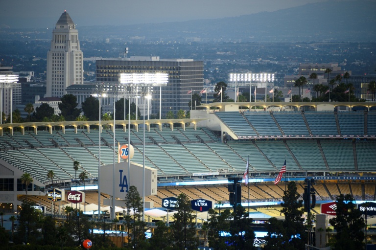 Urgent Alert: Phony AI Content Exploits Baseball Playoffs