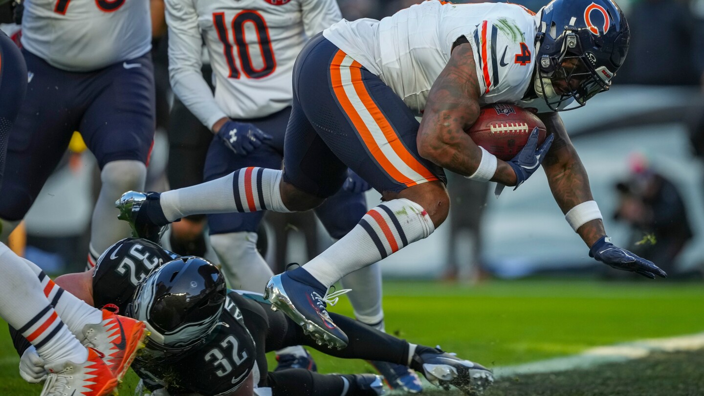 Bears Surge Past Eagles 24-15 for Fifth Straight Win