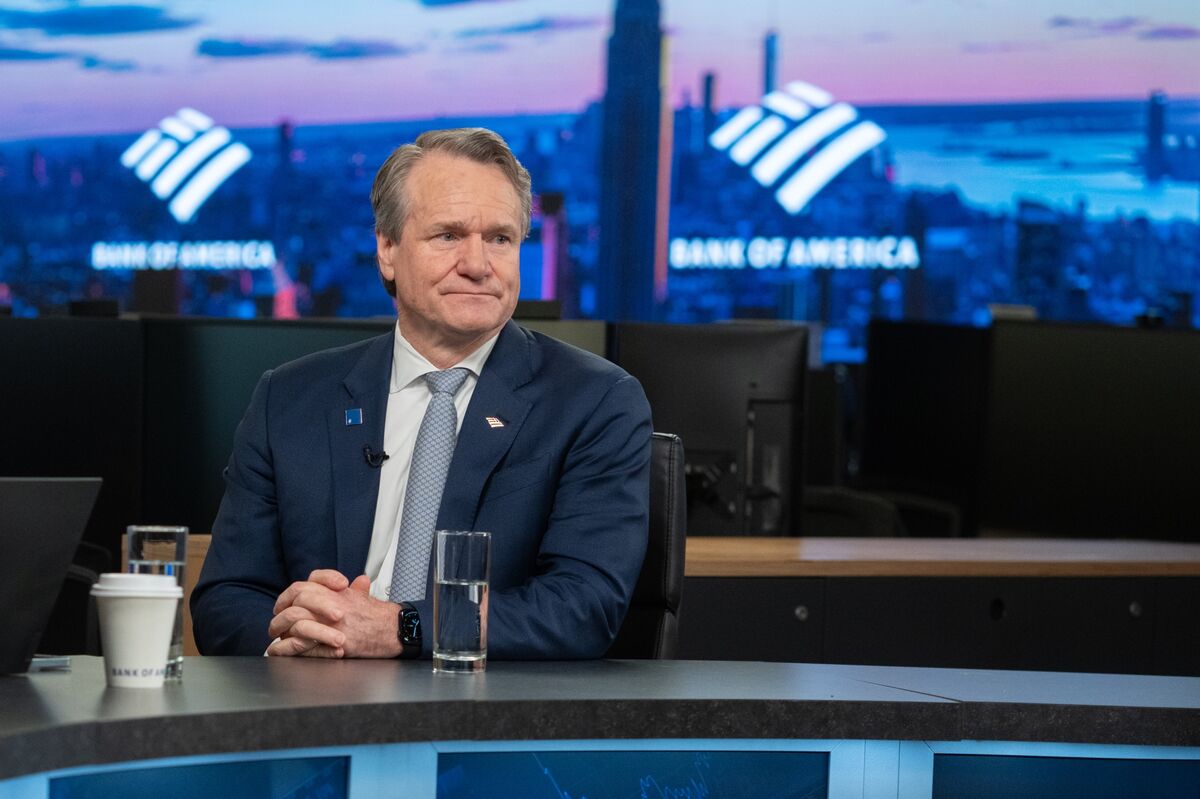 Big Banks Invest Heavily in AI: Returns and Risks Unfold