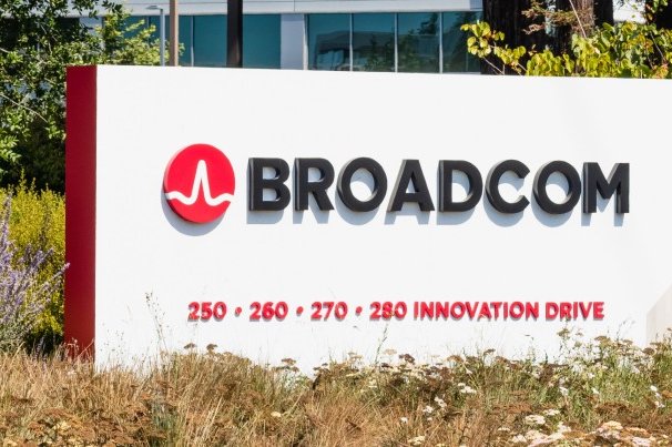 Broadcom Unveils Cisco EVPN Interoperability Updates for VCF