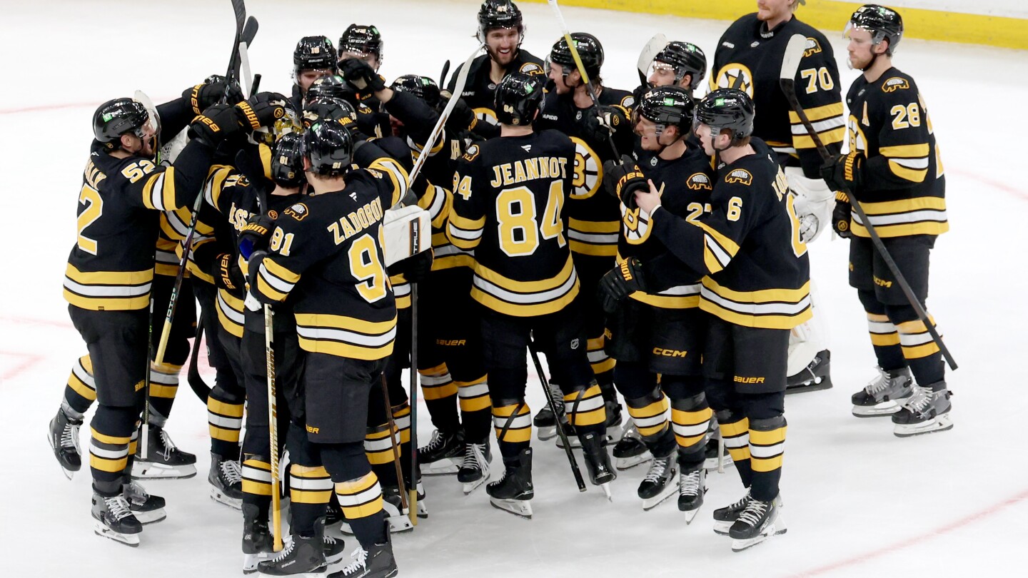 Bruins Edge Red Wings 3-2 in Shootout; Swayman Shines