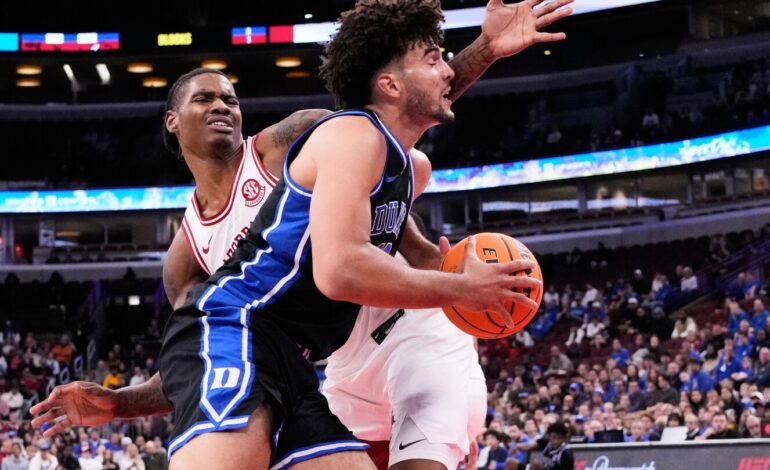 Cameron Boozer Drops 35 as No. 4 Duke Defeats No. 22 Arkansas 80-71