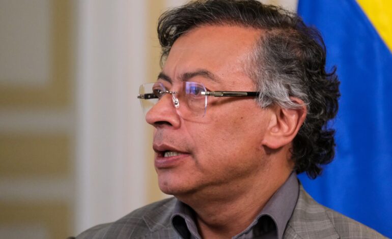 Colombian President Claims Oil, Not Drugs, Fuels US Pressure on Venezuela