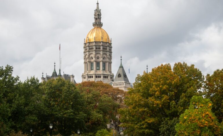 Connecticut Senate Republicans Award $180,000 in Bonuses Amid Budget Surplus