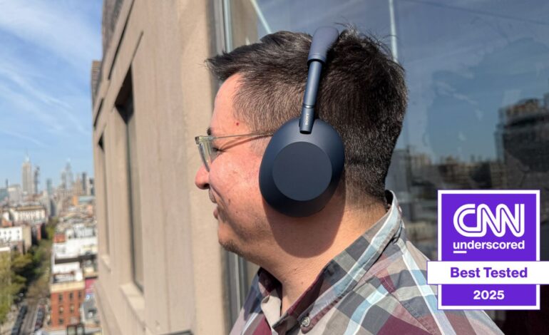 Discover the Top 3 Noise-Canceling Headphones for Travelers